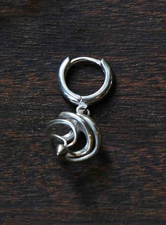 The Breath of Stillness Silver Earring Single